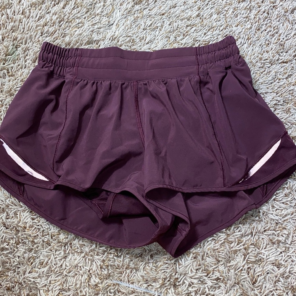 burgundy lululemon shorts size 6!! length 2.5